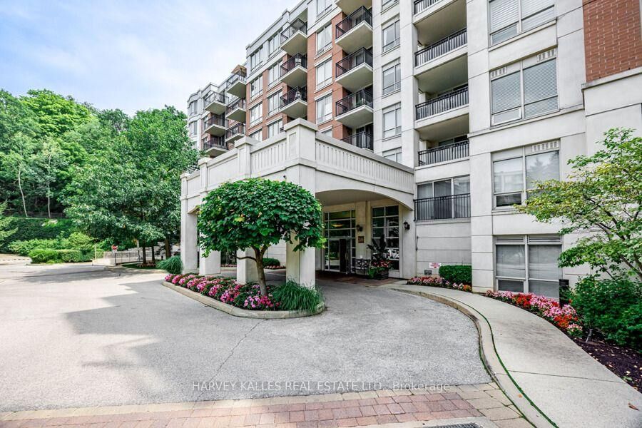 Property Photo: 38 William Carson Crescent 317 ON M2P 2H2