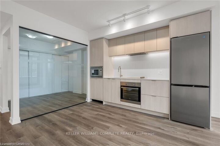 Property Photo: 1 Jarvis Street 526 ON L8L 2H7