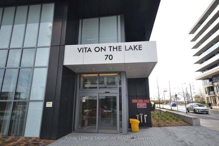 Property Photo:  70 Annie Craig Drive 2406  ON M8V 0G2 