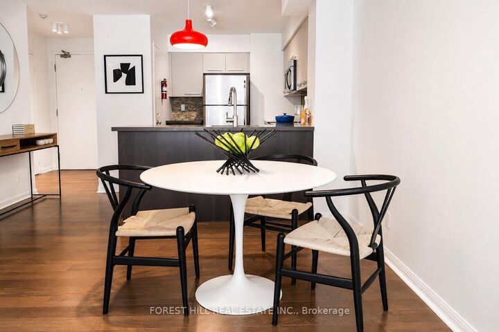 Property Photo:  11 St Joseph Street 1003  ON M4Y 3G4 