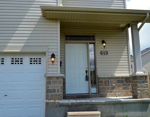 Property Photo:  619 Spikemoss Place  ON K4A 0C9 