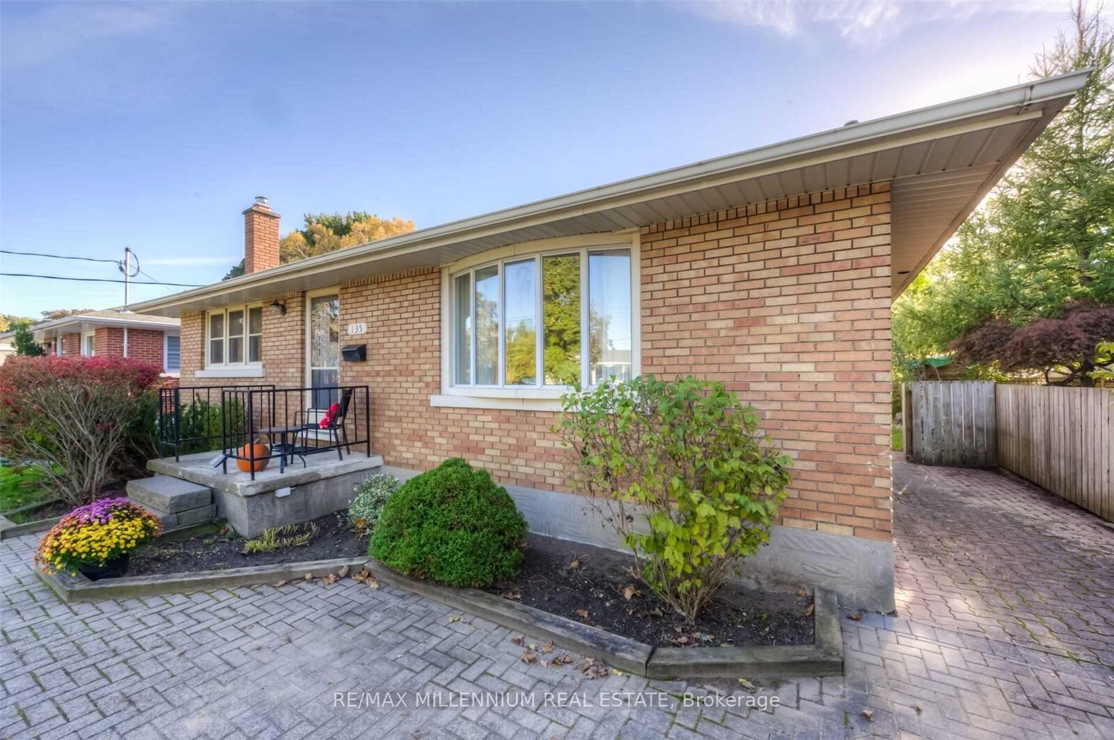 Property Photo:  135 Byron Avenue  ON N2C 1Z7 