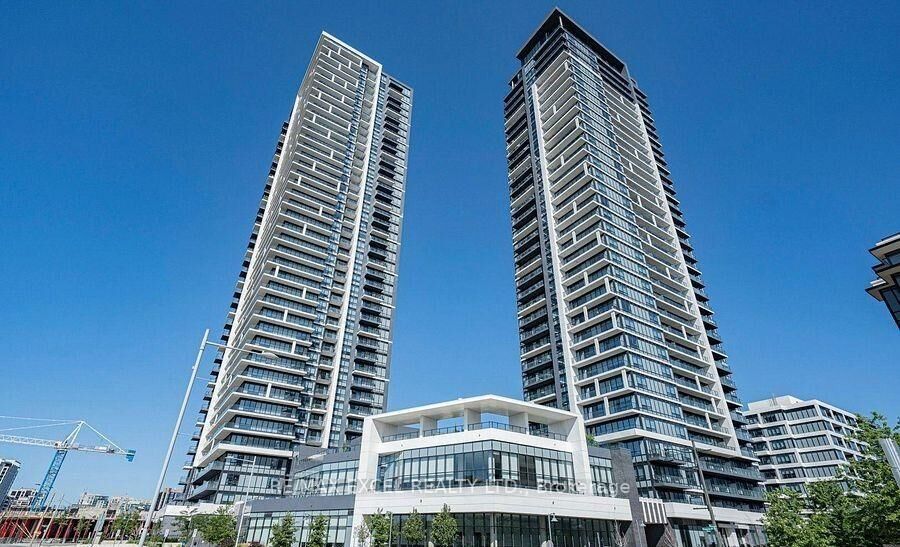 Property Photo: 8 Water Walk Drive 4507 ON L3R 6L4