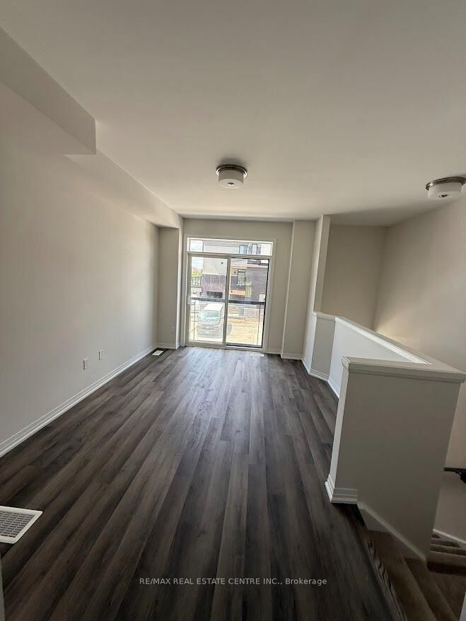 Property Photo: 313 Conklin Road 20 ON N3T 0Y8