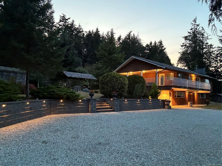 Property Photo: 330 Saltspring Way BC V8K 2G7