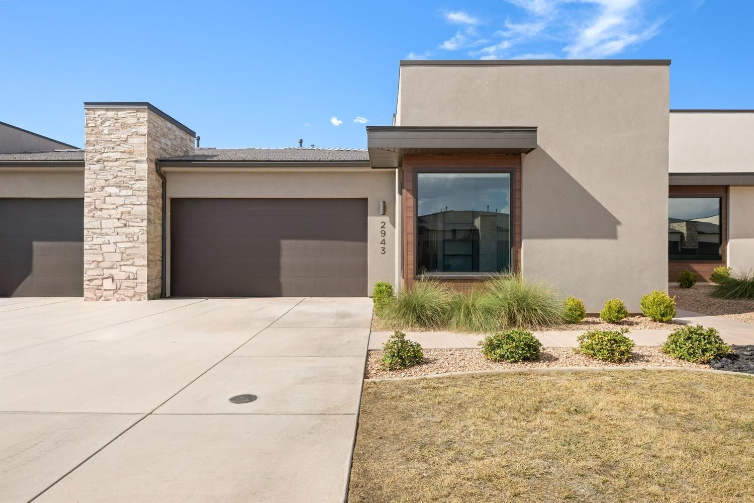 Property Photo: 2943 E Snowberry Dr UT 84790