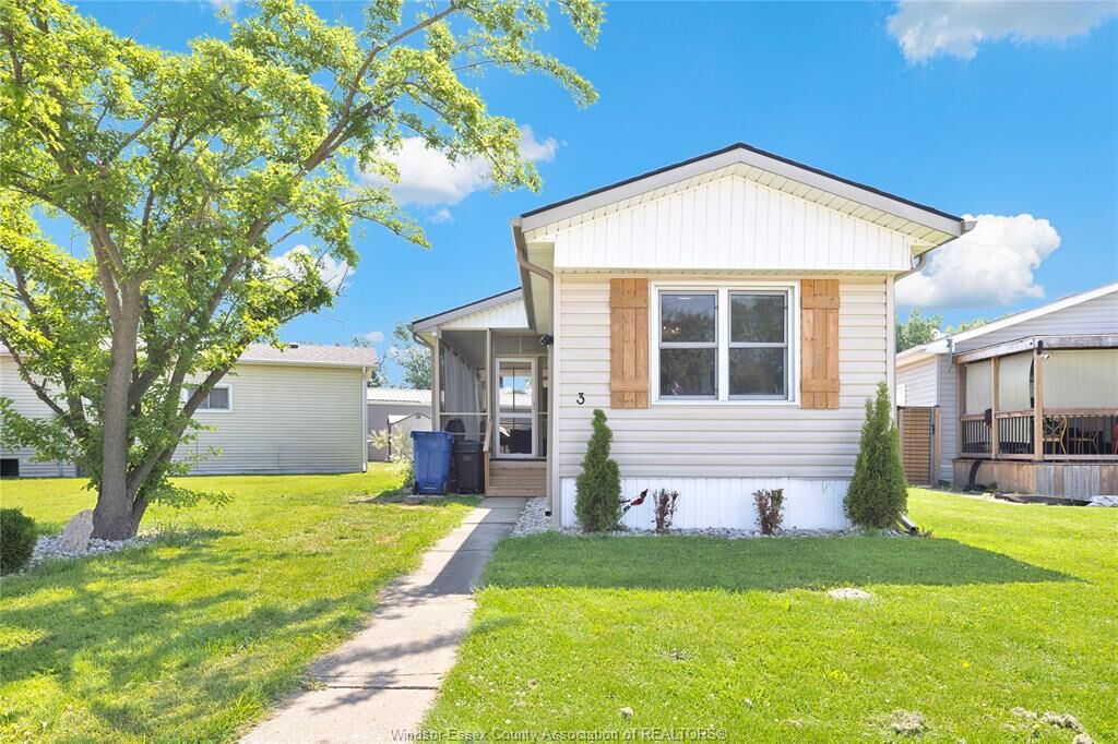 Property Photo: 3 Lilac ON N0R 1J0