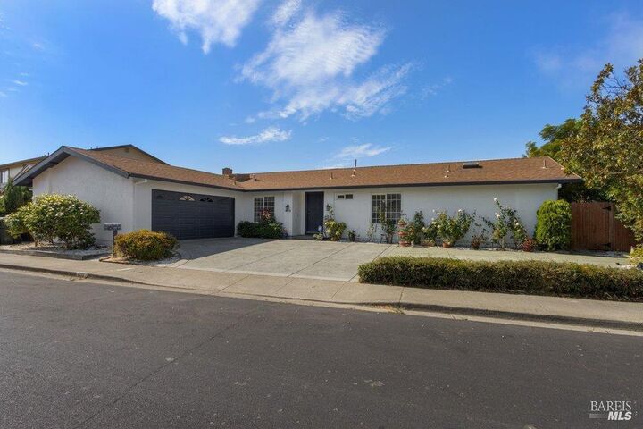 Property Photo:  406 Larkin Drive  CA 94510 