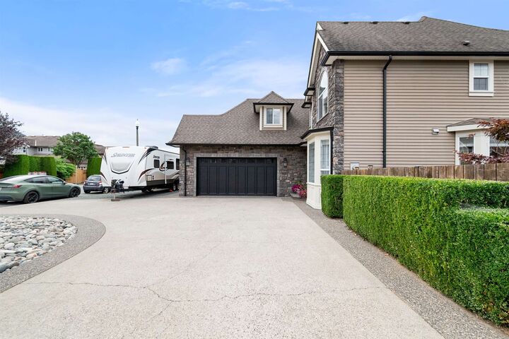Property Photo: 44557 Bayshore Avenue BC V2R 0A6