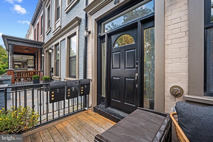 Property Photo: 42 W Street NW 1 DC 20001