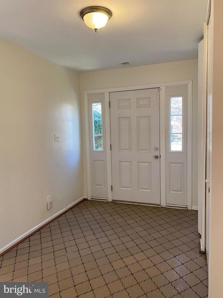 Property Photo:  12909 Chathlake Lane  MD 20904 