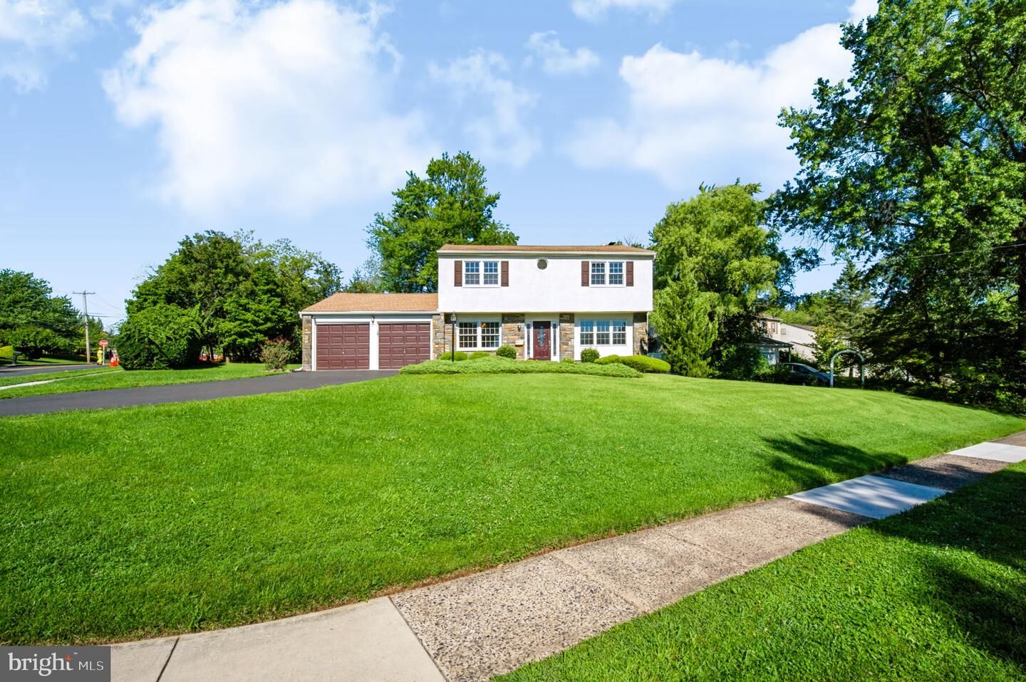 Property Photo: 2201 Shetland Drive PA 18976