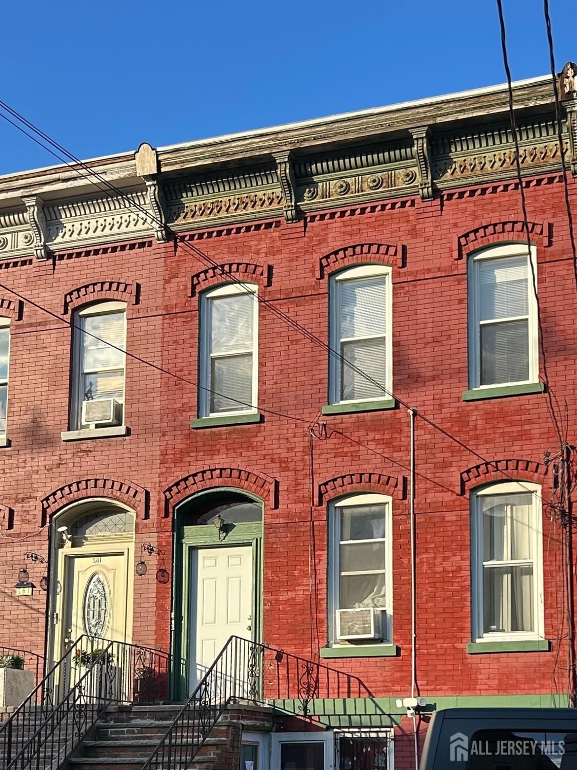 Property Photo:  184 Van Horne Street  NJ 07304 
