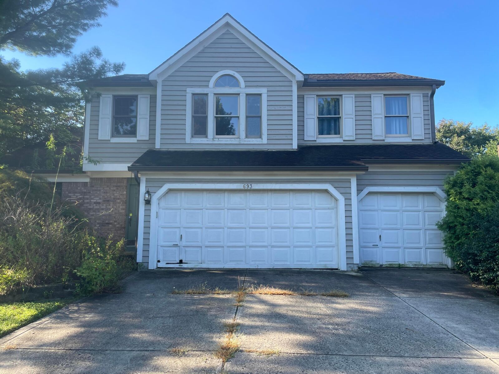 Property Photo: 693 Winsholen Court OH 43081