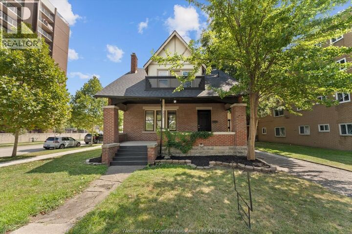 Property Photo:  1423 Riverside Drive West  ON N9B 1A2 