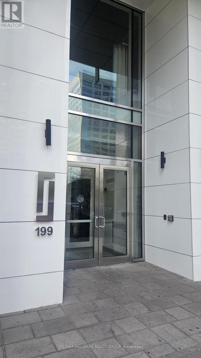 Property Photo:  199 Slater Street 1704  ON K1P 0C8 