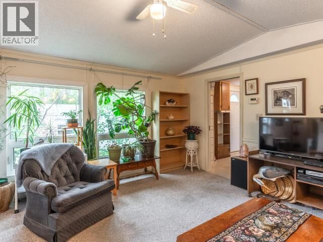 Property Photo:  226 Borden Dr  NT  