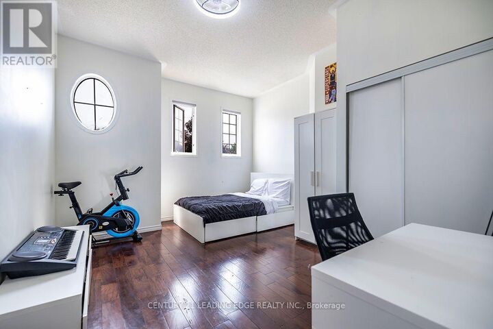 Property Photo: 14 Guildwood Drive ON L1C 5E1