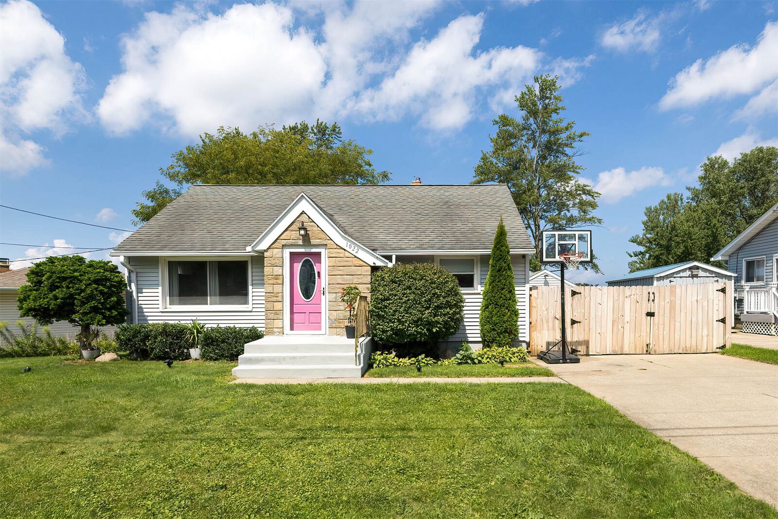 Property Photo:  1022 W Grandview Boulevard  PA 16509 