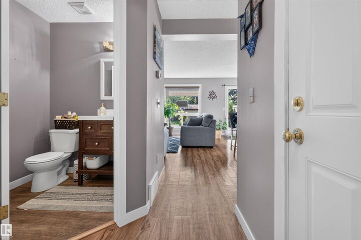 Property Photo:  21 Noah Close  AB T8N 7M2 