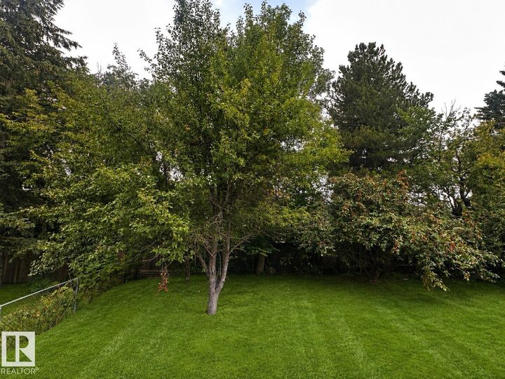 Property Photo: 5511 109 Street NW AB T6H 3A7