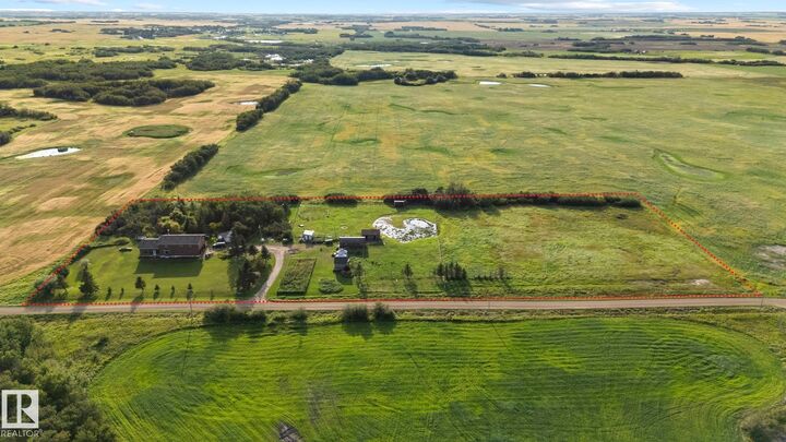 Property Photo: 48448 Range Road 184 AB T0B 2M2