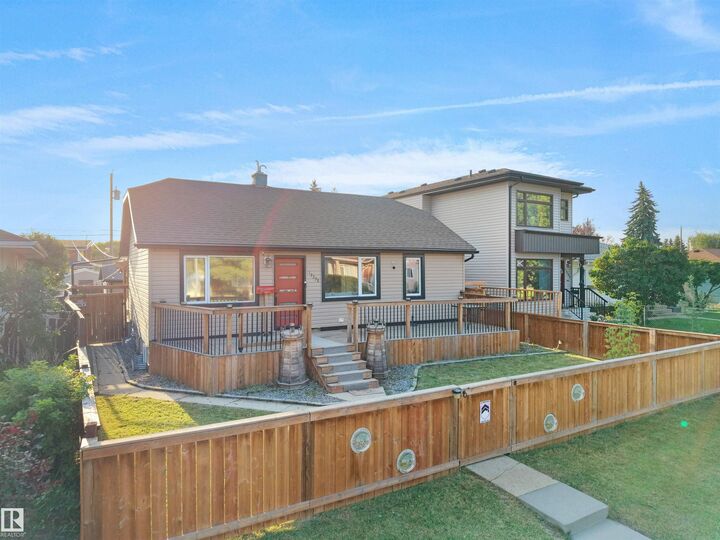 Property Photo:  13338 131 Street NW  AB T5L 1N7 