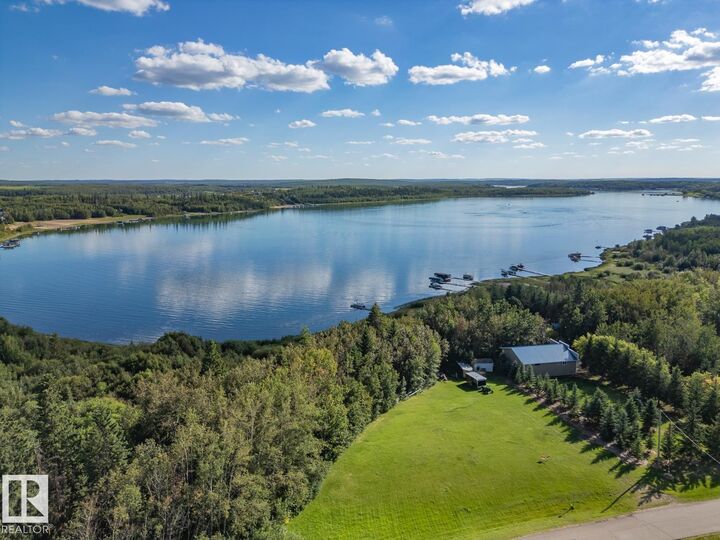 Property Photo:  202 56512 Rng Road 111  AB T7E 5A6 