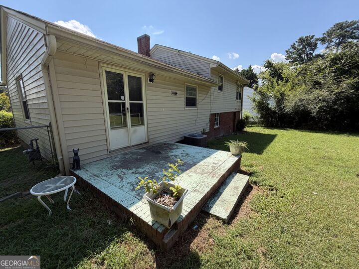 Property Photo: 202 Coosawattee Avenue SW GA 30165