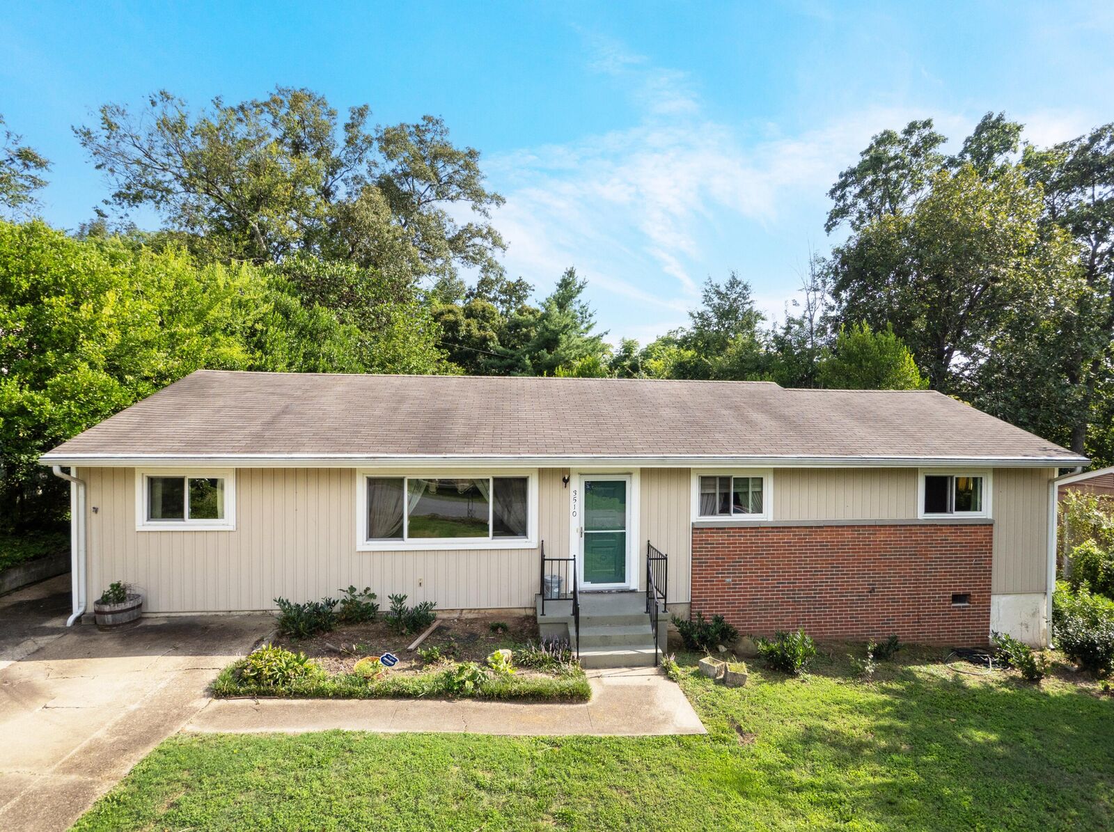 Property Photo:  3510 Claremont Avenue  TN 37412 
