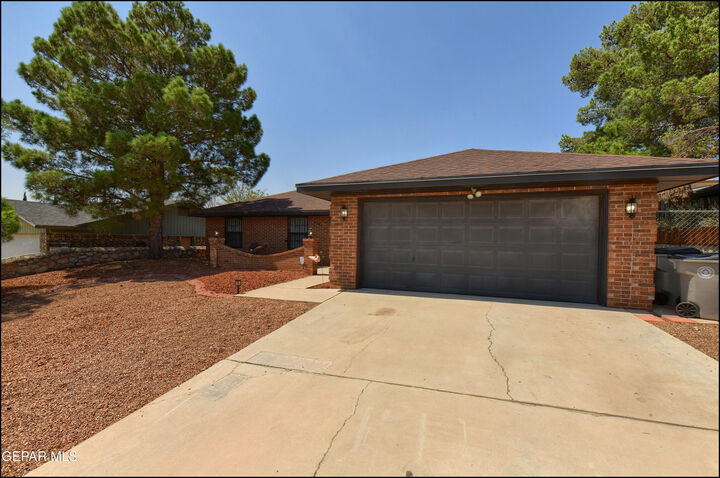 Property Photo: 6761 Villa Hermosa Drive TX 79912
