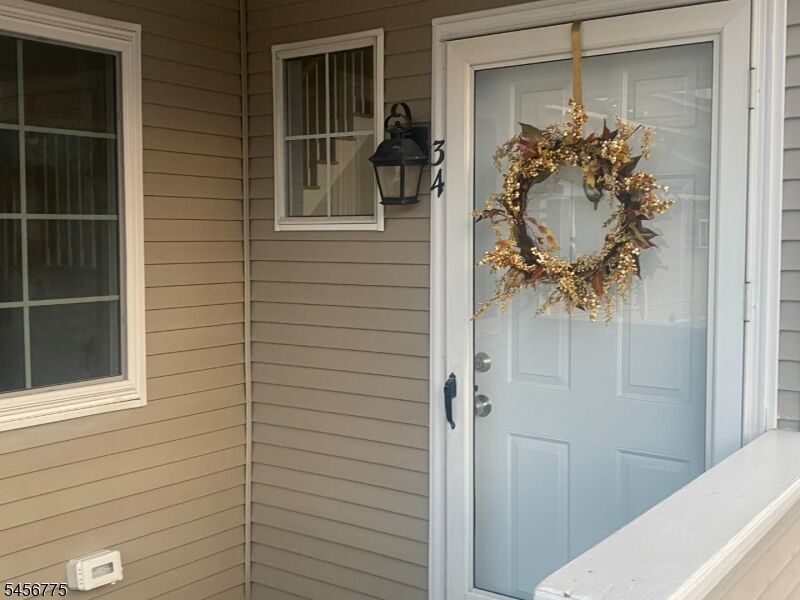 Property Photo: 34 Ashley Court Ondo NJ 07921