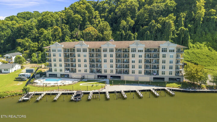 Property Photo:  3001 River Towne Way 306  TN 37920 