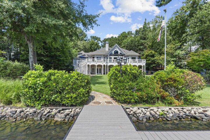 Property Photo: 1080 Shoal Creek Court GA 30642
