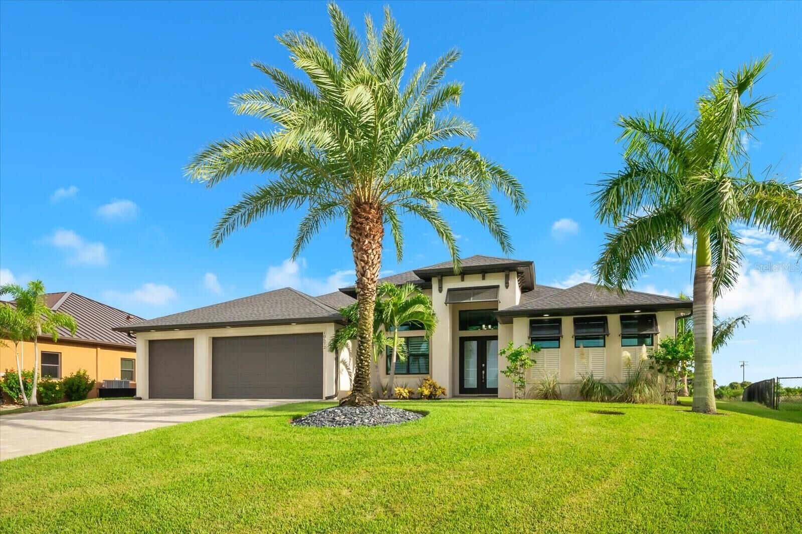 Property Photo:  10572 Rainsville Street  FL 33981 
