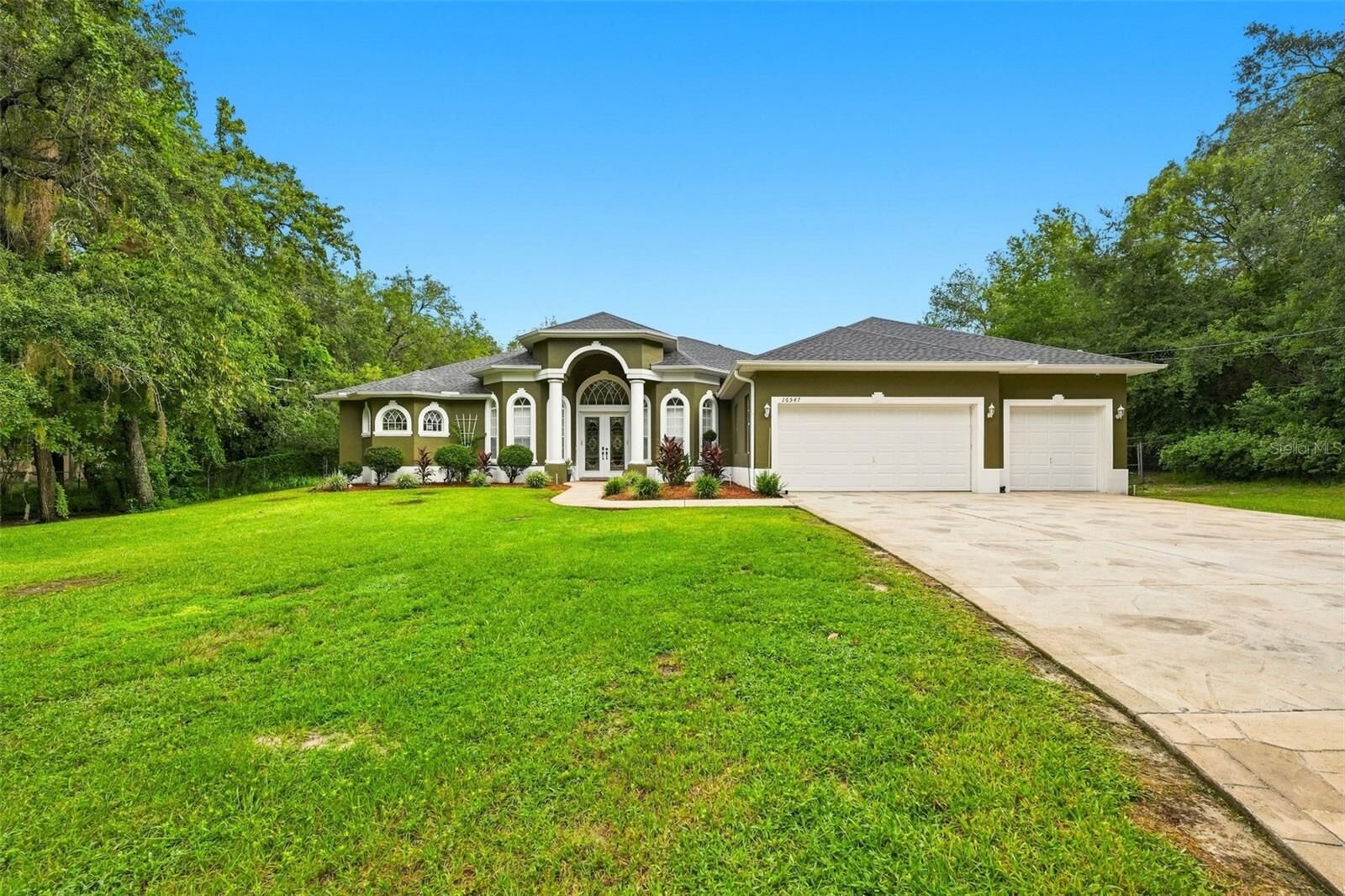 Property Photo:  16547 Crossandra Lane  FL 34610 