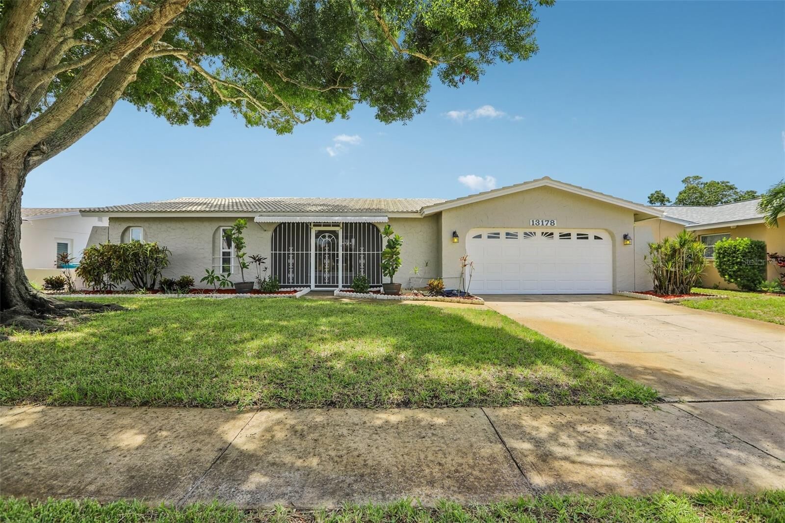 Property Photo:  13178 88th Avenue N  FL 33776 