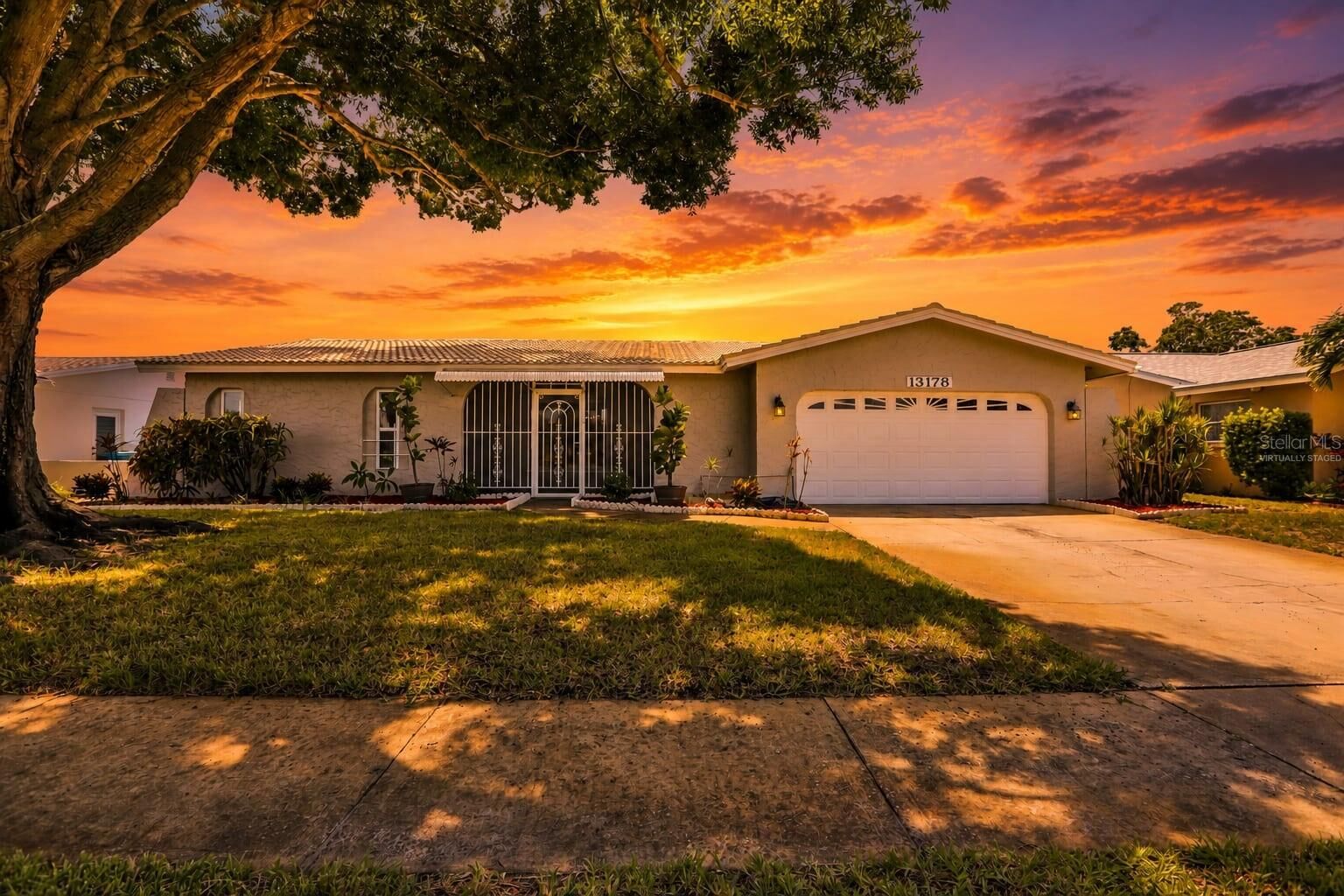 Property Photo:  13178 88th Avenue N  FL 33776 
