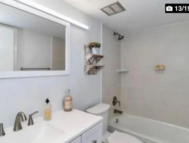 Property Photo: 4435 1st Street NE 308 FL 33703