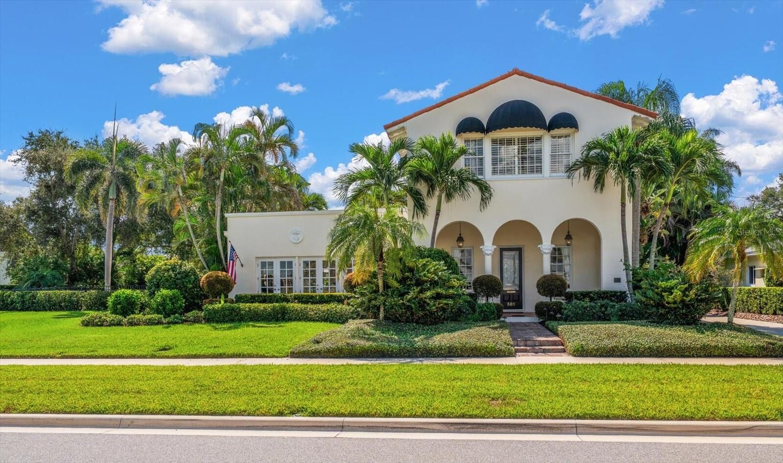 Property Photo:  561 Palmetto Road  FL 33756 