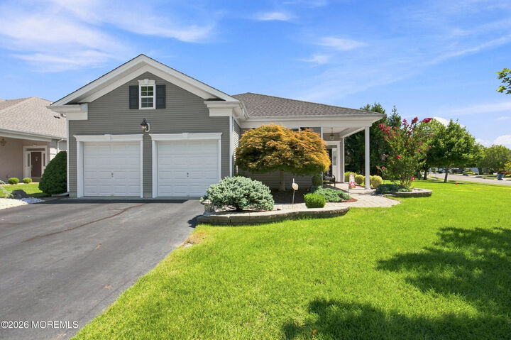 Property Photo:  31 Devonshire Way  NJ 08527 