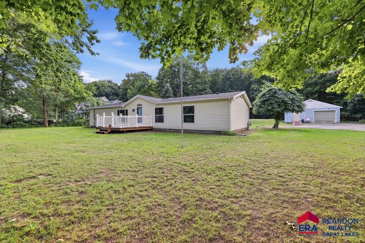 Property Photo: 5799 Verta Drive NE MI 49306