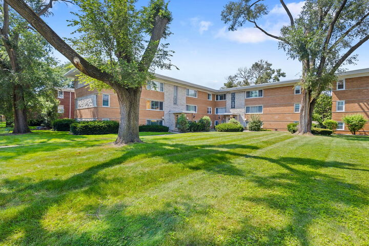 Property Photo: 6846 W Lode Drive 3A IL 60482