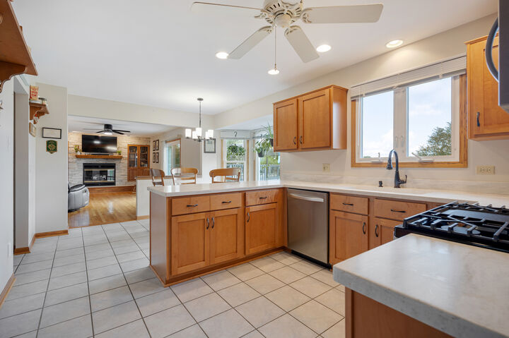 Property Photo: 15N133 Shirewood Farm Road IL 60140