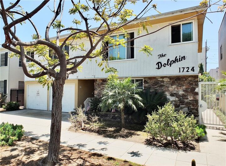 Property Photo: 1724 E 1st 3 CA 90802