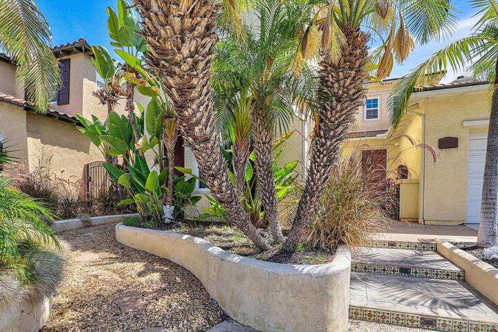 Property Photo:  359 Plaza Toluca  CA 91914 