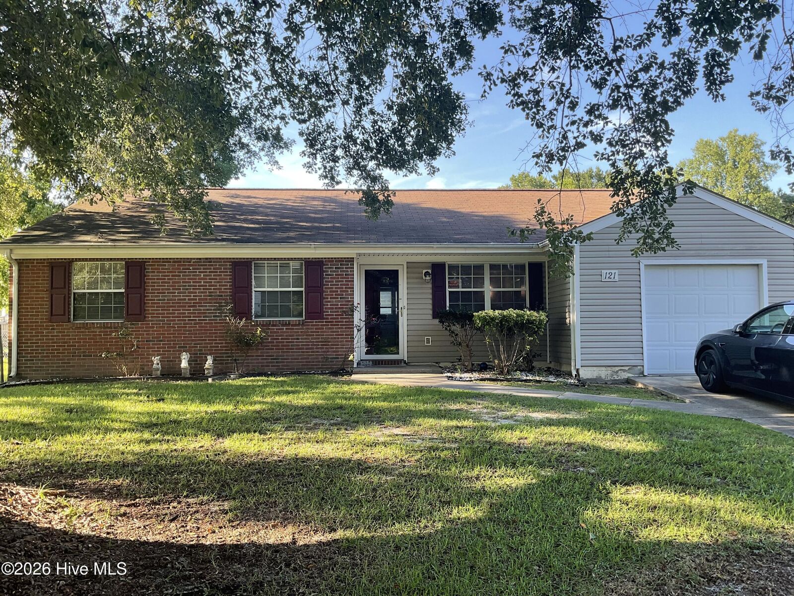 Property Photo:  121 Loblolly Court  NC 28540 