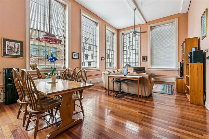 Property Photo:  920 Poeyfarre Street 203  LA 70130 