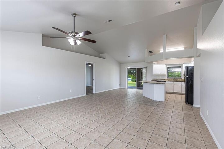 Property Photo:  520 NW 24th Ave  FL 33993 