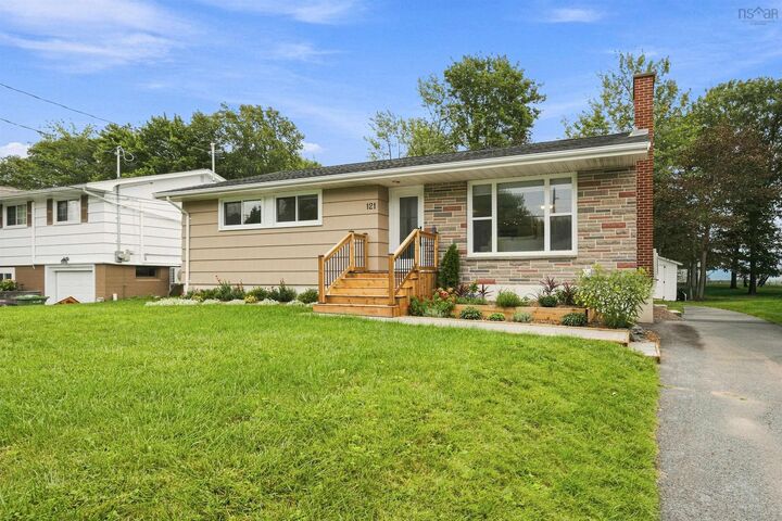 121 Belle Vista Drive — photo 1